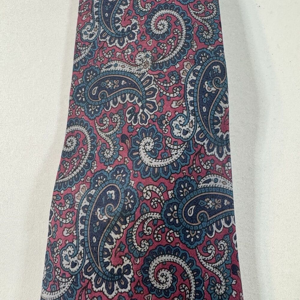 Rheneccliffe Men’s Paisley Tie Blue Red Pointed Logo Made in USA